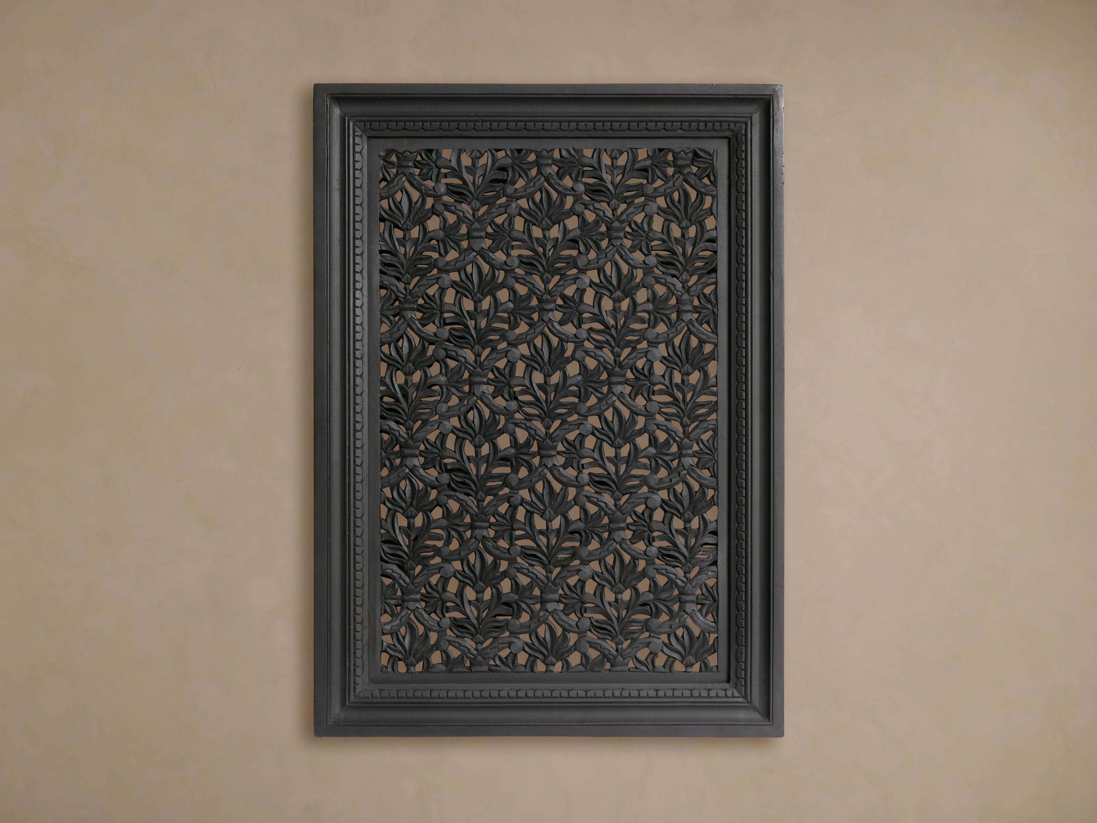 Sukho Scroll Wall Panel